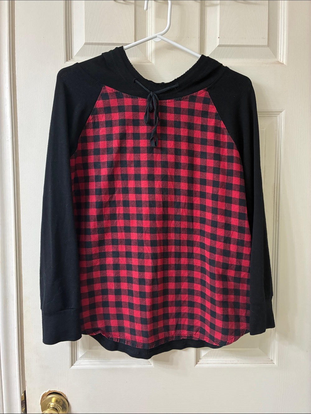 🌷3 for $25🌷Wallflower, US XL, Red & Black Plaid Front Long Sleeve Hooded Shirt